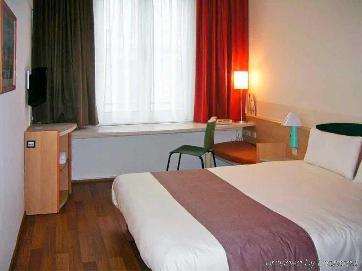 Ibis Hotel Hamburg Alster Centrum מראה חיצוני תמונה